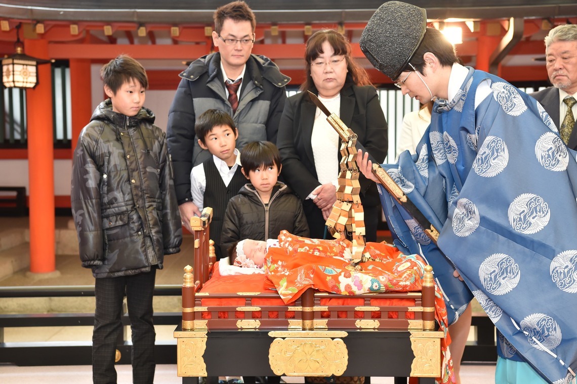 梶田　誠が出張撮影した家族写真(キッズ,ベビーフォト)などが写った「神戸生田神社　宮参り」の家族写真