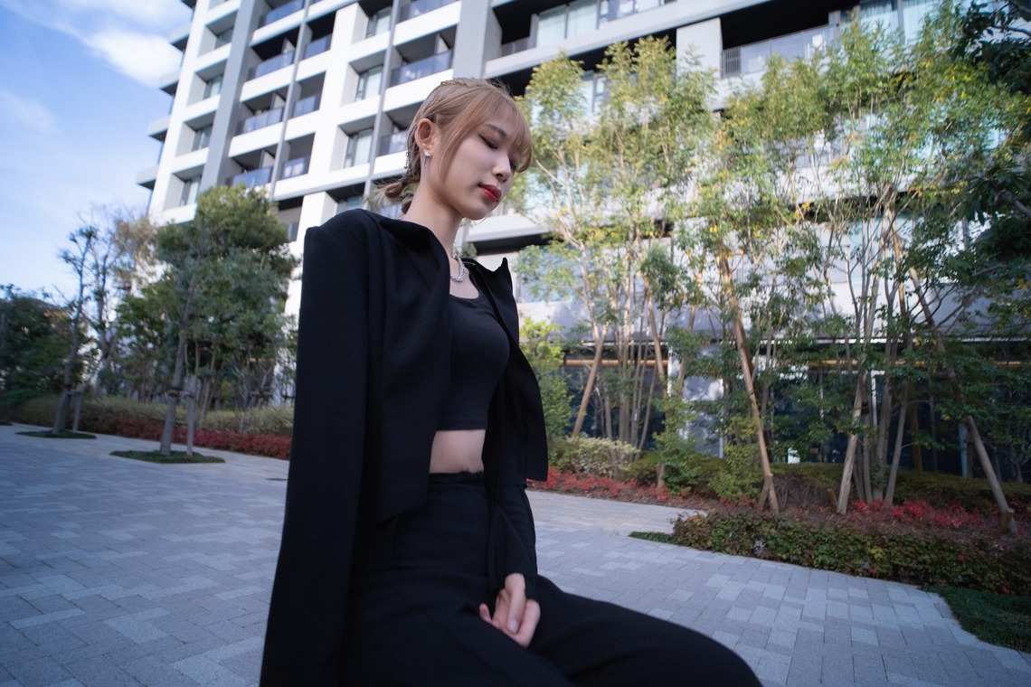 村崎玲巨が撮影した写真のアルバム「広角17mmレンズ」