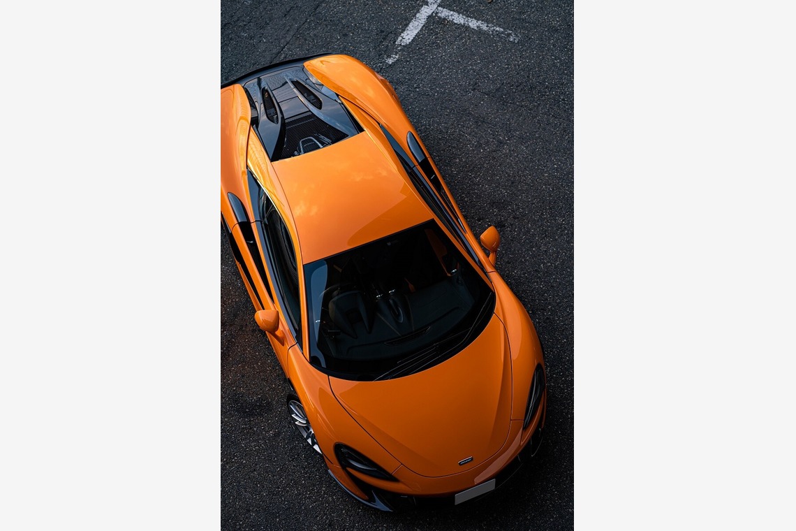 舘　典志が撮影した「自動車」の写真