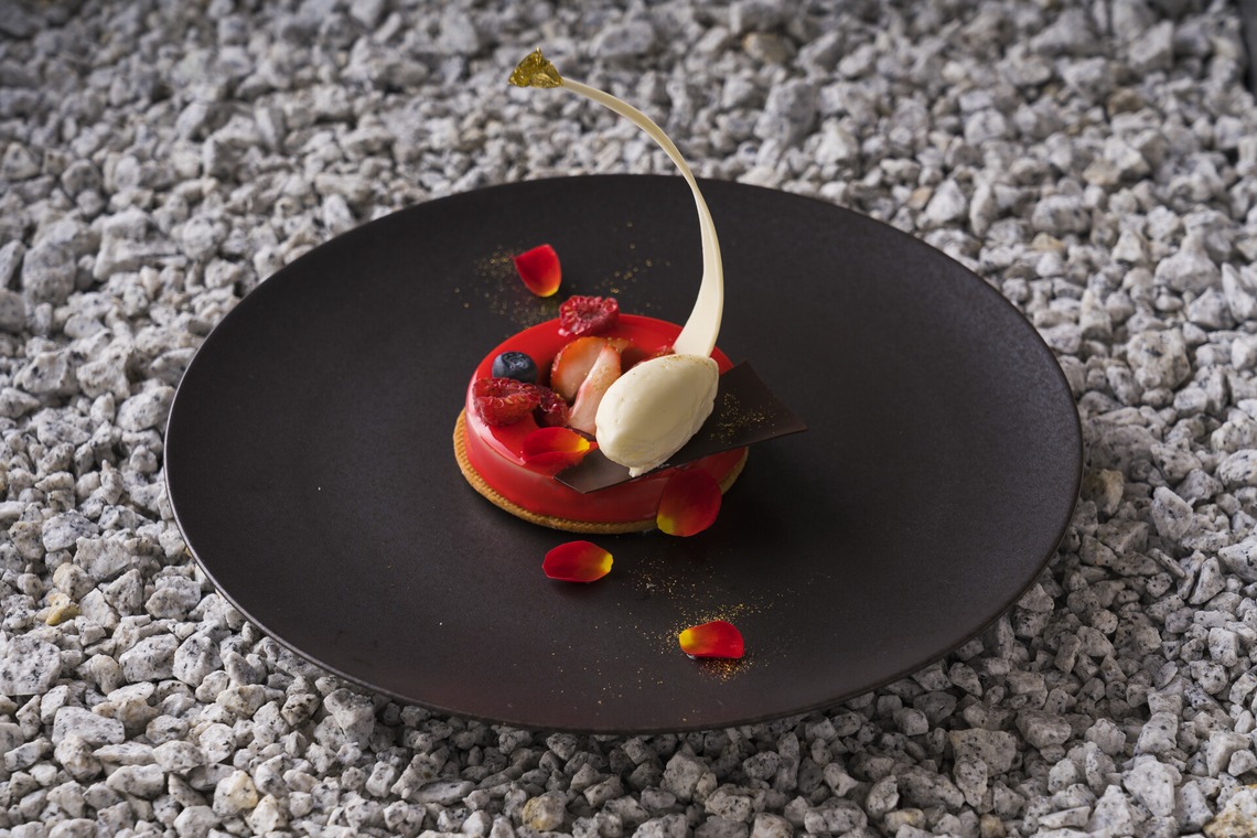 笠井鉄正写真事務所が撮影した「料理撮影（単品からコース・集合まで）」の写真