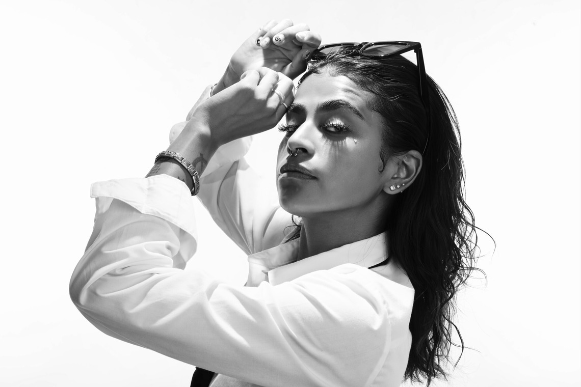 馬渕　智史が撮影した写真のアルバム「スタジオ撮影」