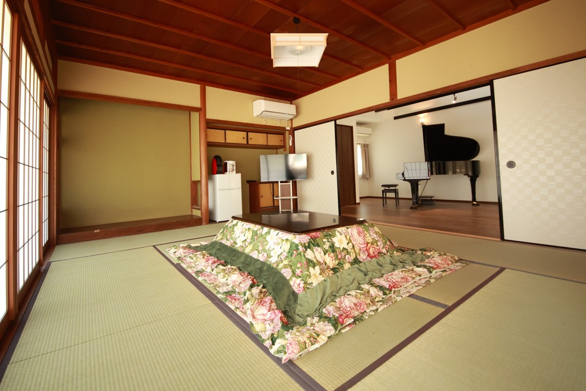 写真屋gonree　阿波根里恵が撮影した写真のアルバム「かえもん旅館」