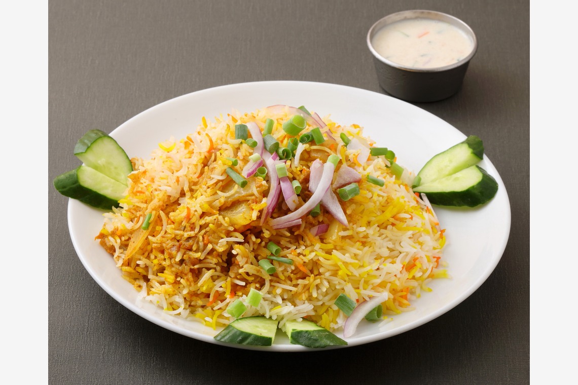 森安　照が撮影した写真のアルバム「インド料理メニュー　カレー・ビリヤニ・ナン・チーズナン・チキン・サモサ・ビリヤニ」