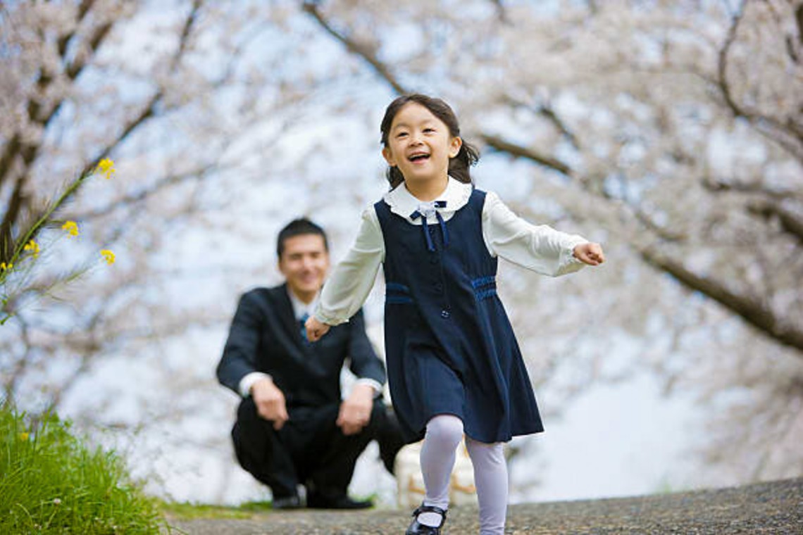 CREATIVE HOUSEが撮影した家族写真の出張撮影/学校行事のアルバム「入学・卒業写真の出張撮影」