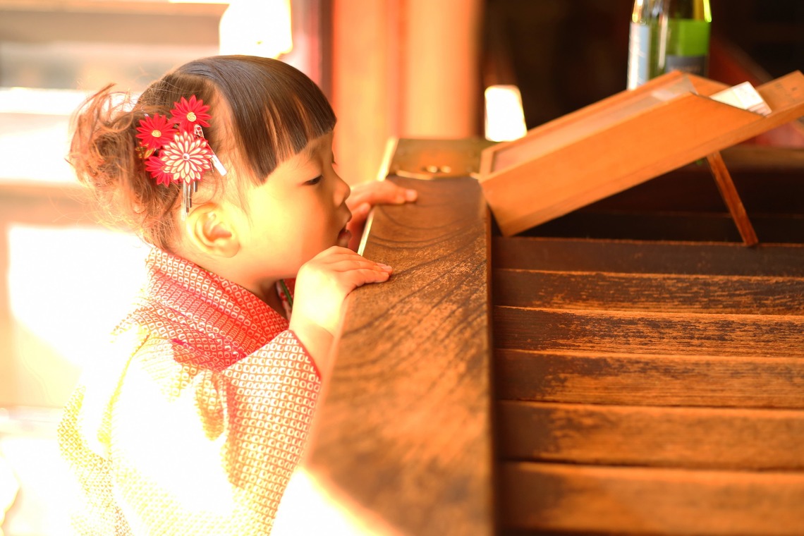 出張撮影HUG TIMEが出張撮影した家族写真(キッズ,ベビーフォト)などが写った「七五三記念撮影＠世田谷八幡宮・東京」の家族写真