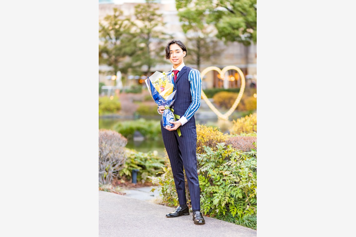 フォトスタジオENOが出張撮影した家族写真(キッズ,ベビーフォト)などが写った「成人式」の家族写真