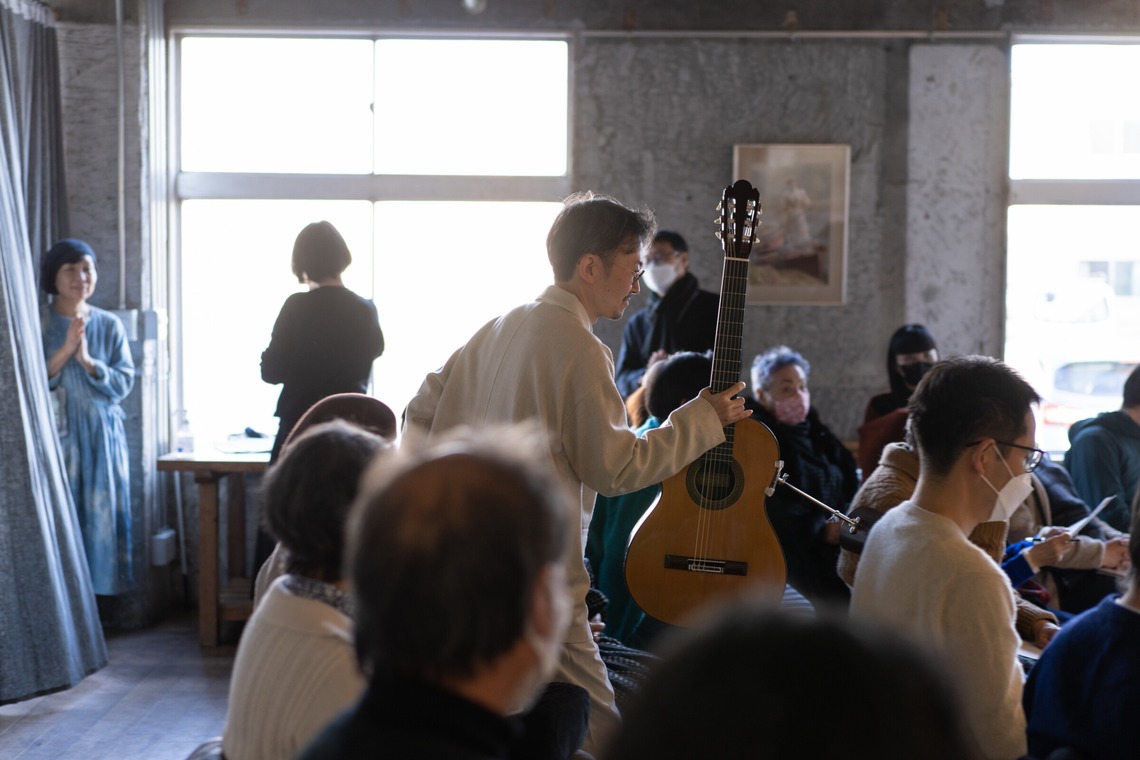 大木千帆が撮影した写真のアルバム「クラシックギターコンサート」