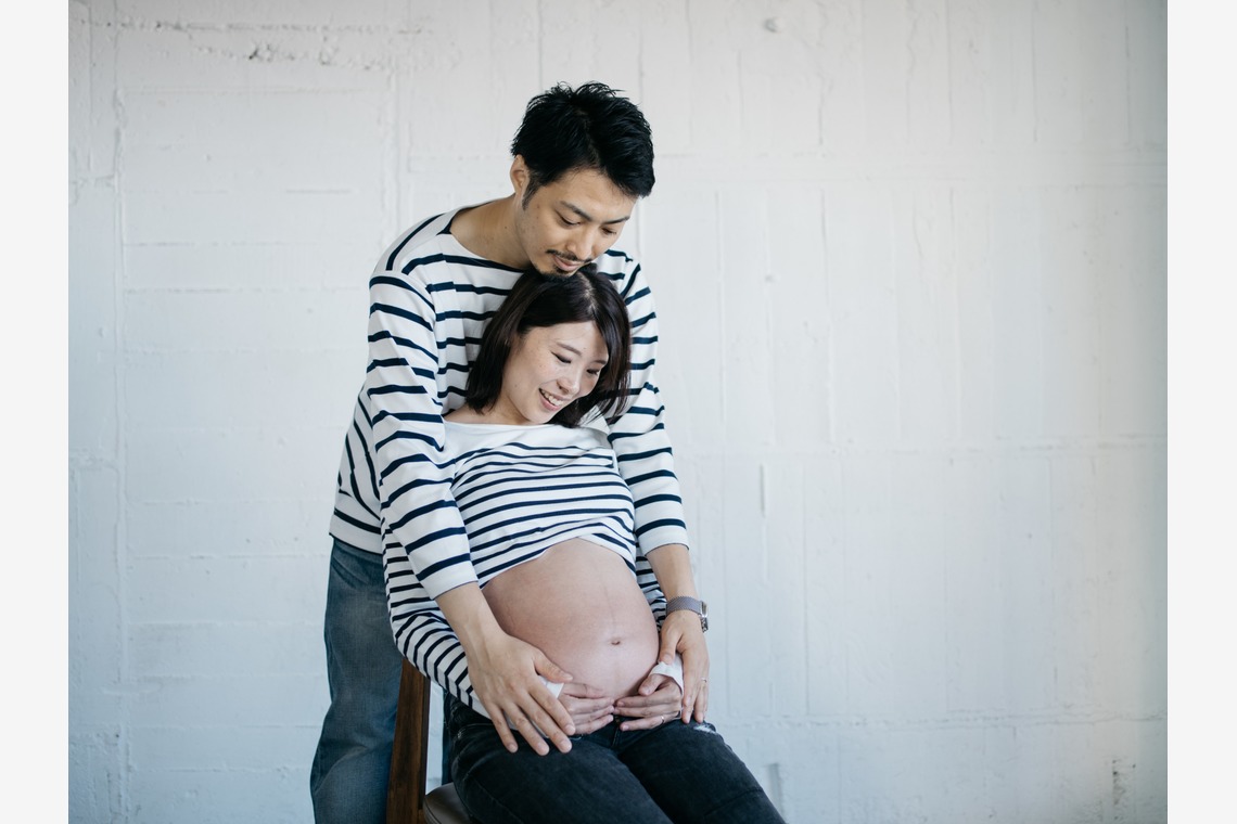 植村由理が撮影したマタニティフォトのアルバム「マタニティフォト@スタジオ」