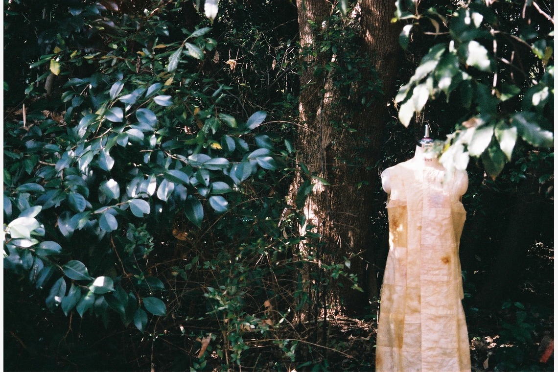 村崎玲巨が撮影した「食べる服　堺」の写真