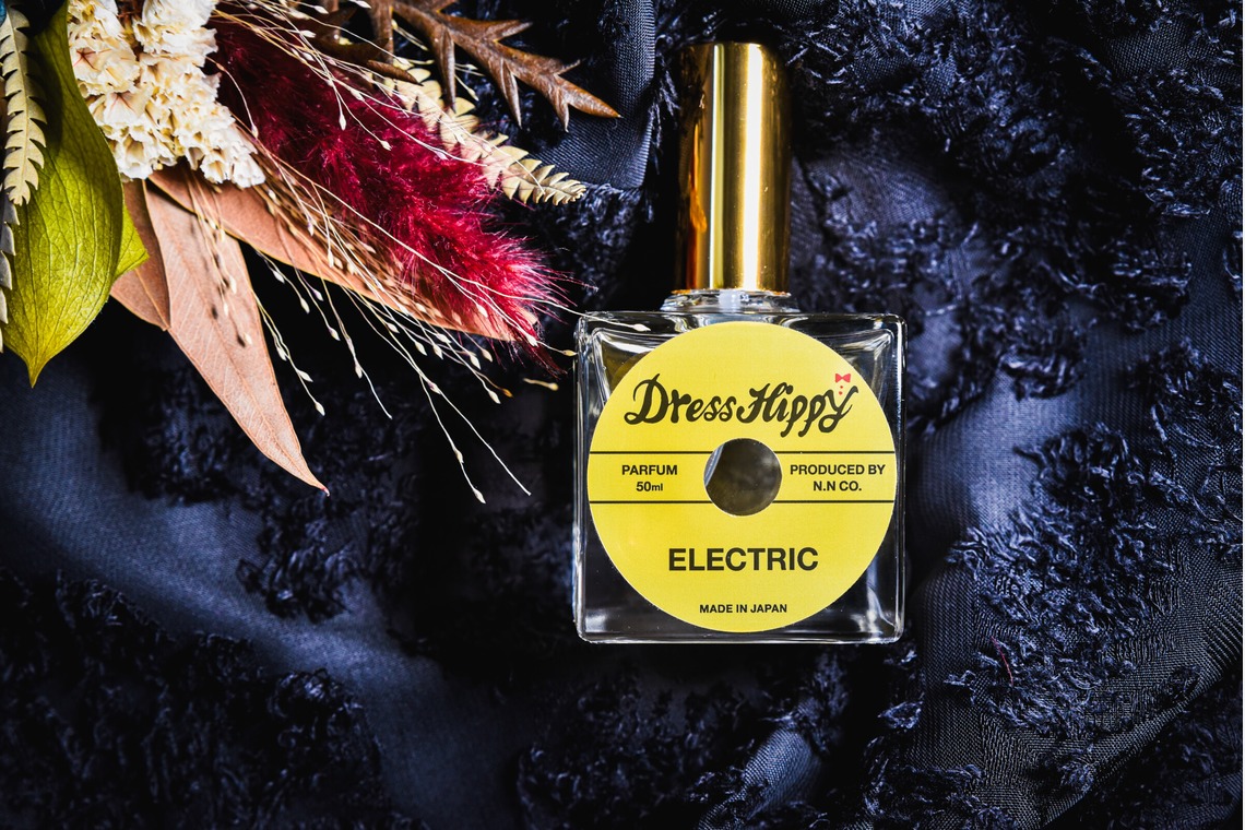 Yu Takahashiが撮影した写真のアルバム「【商品撮影】香水ボトル」