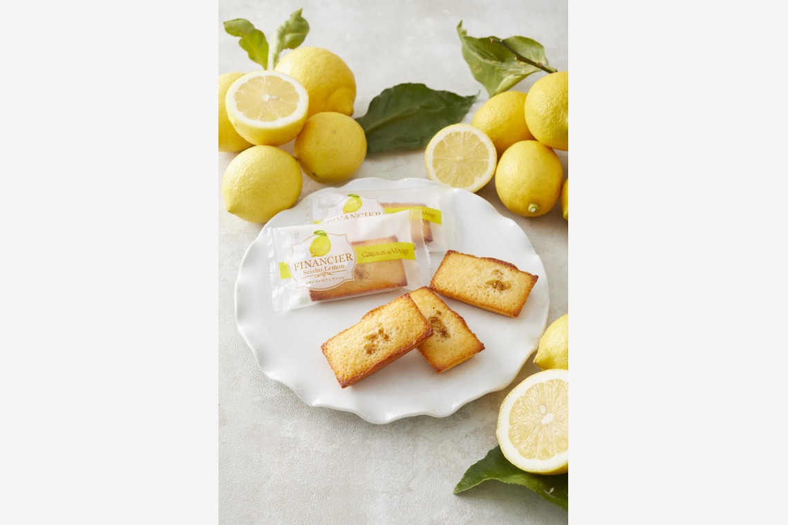 土肥さやかが撮影した写真のアルバム「スイーツ・パン」