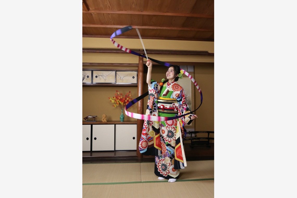 スマイルハンターが出張撮影した家族写真(キッズ,ベビーフォト)などが写った「成人式フォト」の家族写真