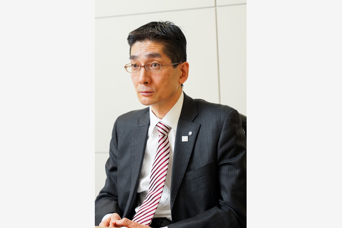 丸矢ゆういちが撮影した写真のアルバム「インタビュー・対談撮影」