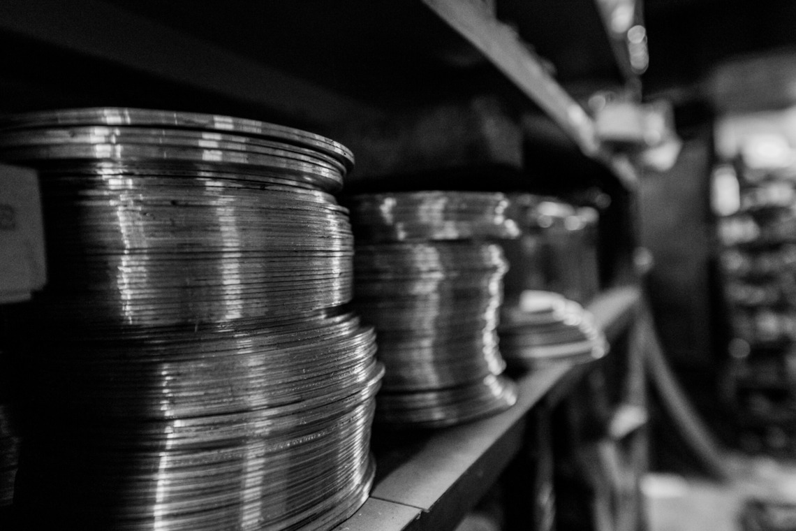 スタジオファンタスが撮影した写真のアルバム「人間ドキュメンタリー」