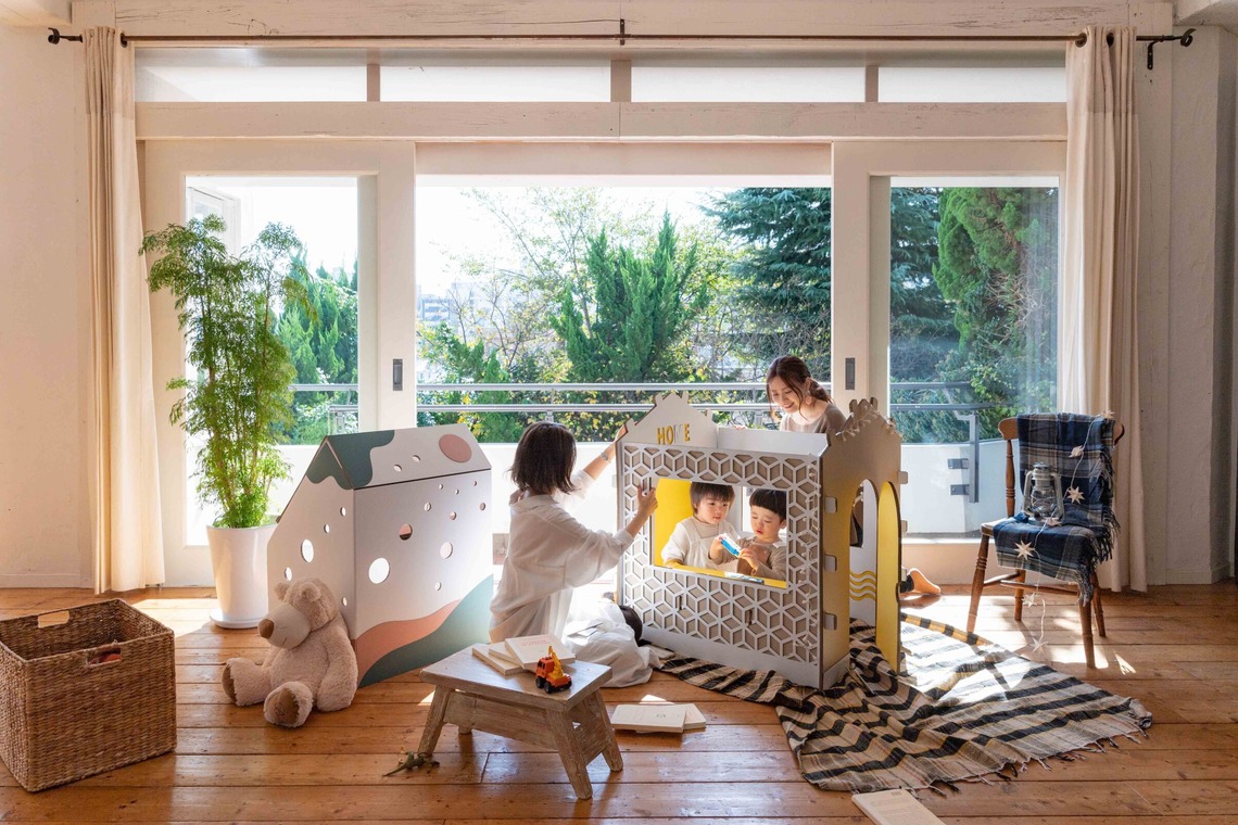 曽川拓哉が撮影した「ダンボールハウスの商品撮影」の写真