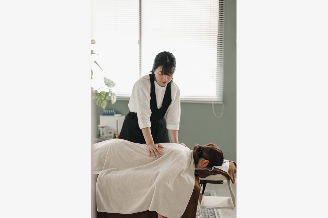 山﨑さと子が撮影した写真のアルバム「サロンプロフィール撮影、施術撮影、店舗撮影」