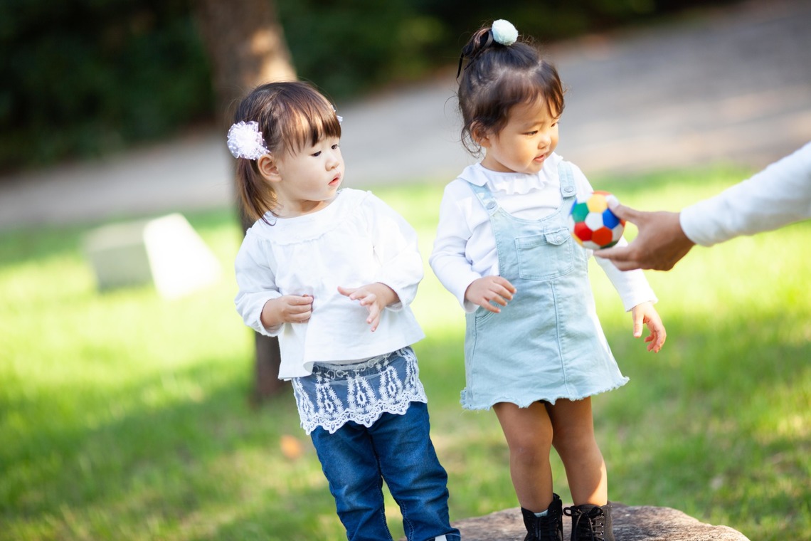 スタイリッシュ株式会社が出張撮影した家族写真(キッズ,ベビーフォト)などが写った「六甲アイランドファミリーフォトB様ご家族」の家族写真