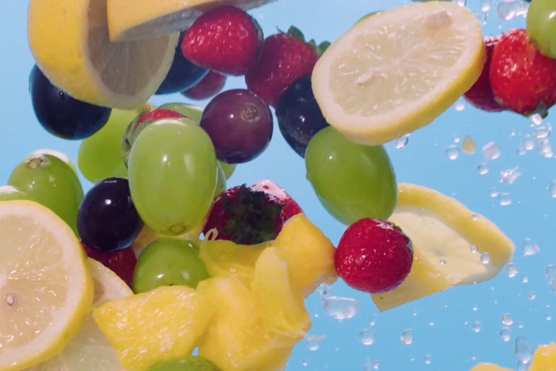 ジョン ソンミンが撮影した写真のアルバム「ケーキとフルーツティー」