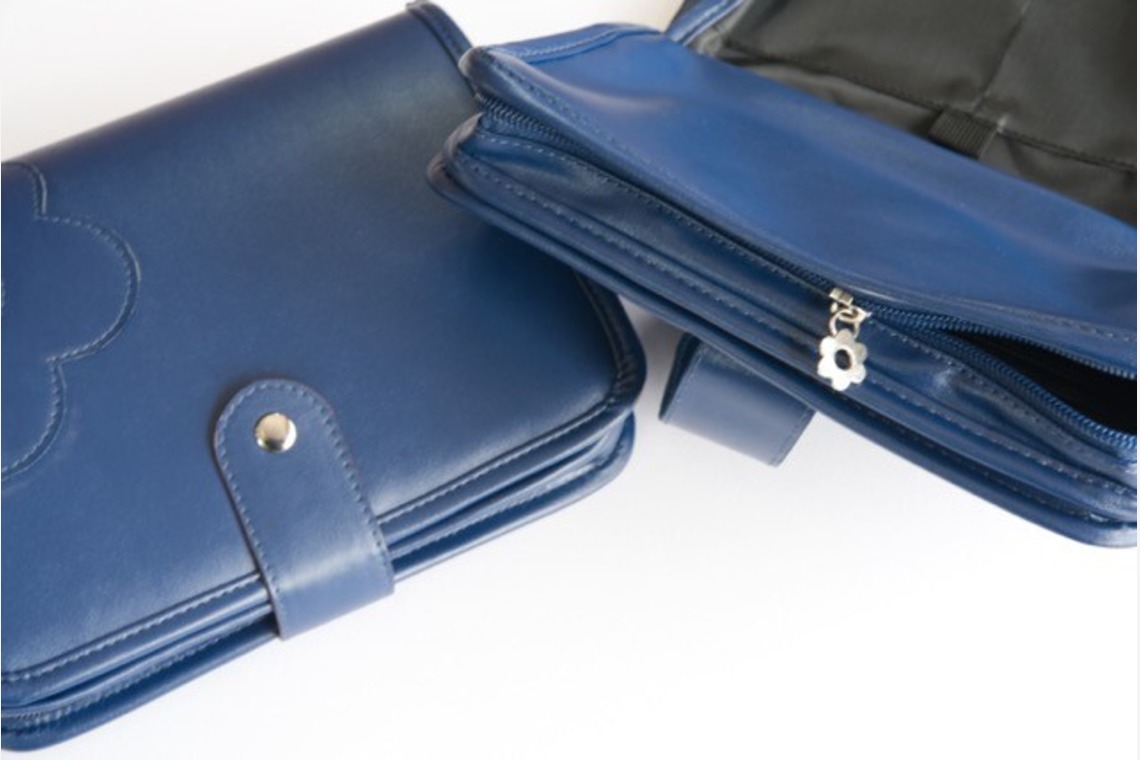 樋上　将太が撮影した「ECサイト用母子手帳商品撮影」の写真