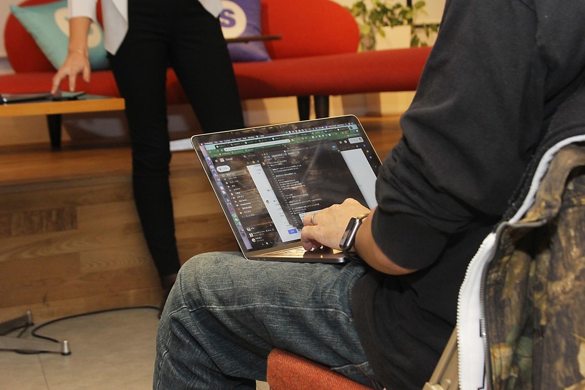 渡邉博海が撮影した写真のアルバム「ビジネスコンベンション」