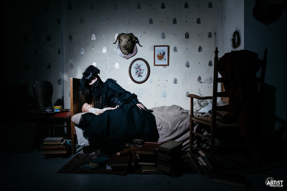 KIRAが撮影した写真のアルバム「ファッションブランド作品撮り」