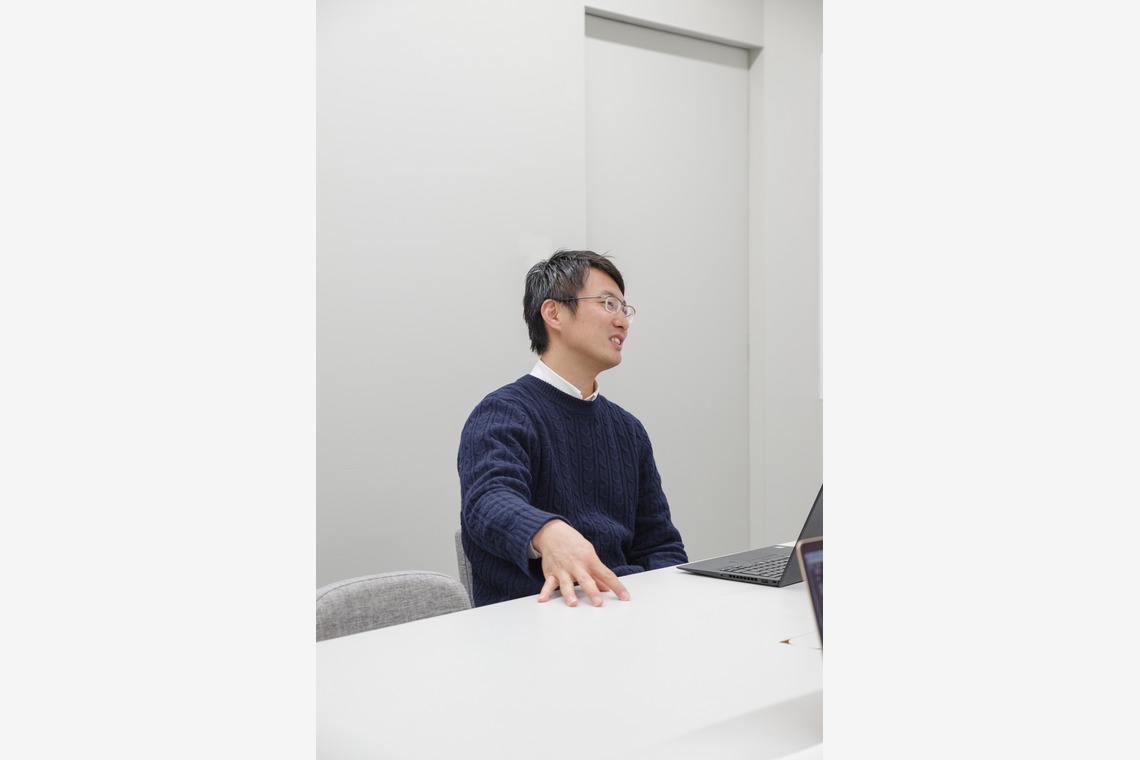 Katsuhiko Suzukiが撮影した写真のアルバム「インタビュー同行撮影」