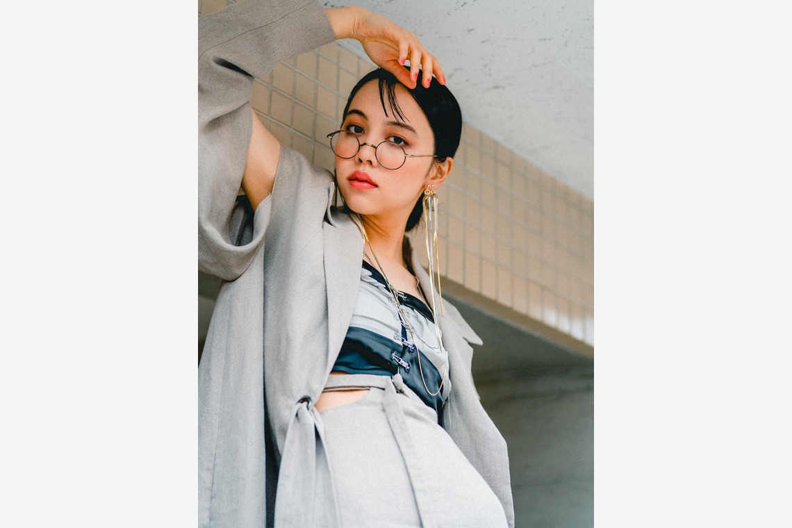 磯谷亮太が撮影した写真のアルバム「ポートレート」