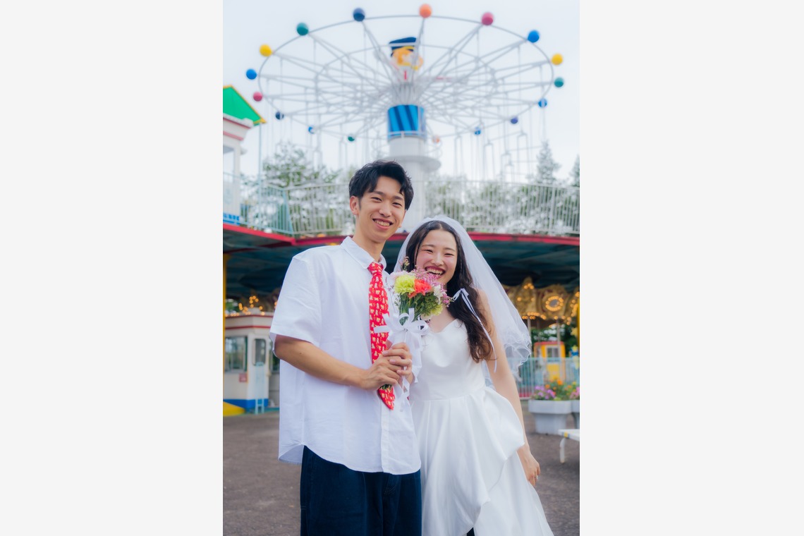 高橋佳五が撮影した写真のアルバム「前撮り~遊園地~」