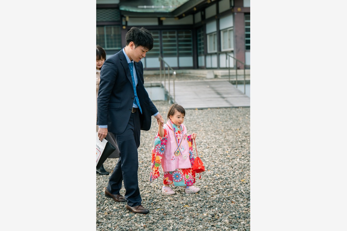 須田桃加が撮影した写真のアルバム「護国神社七五三」