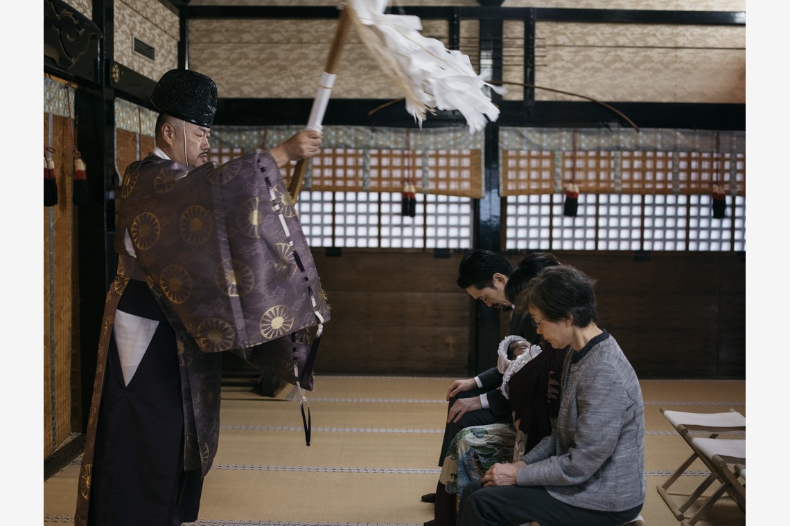 植村由理が撮影した前撮り/後撮り出張撮影のアルバム「お宮参り at 代々木八幡宮」