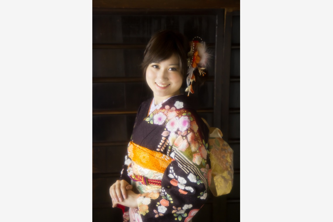 スマイルハンターが出張撮影した家族写真(キッズ,ベビーフォト)などが写った「成人式フォト」の家族写真