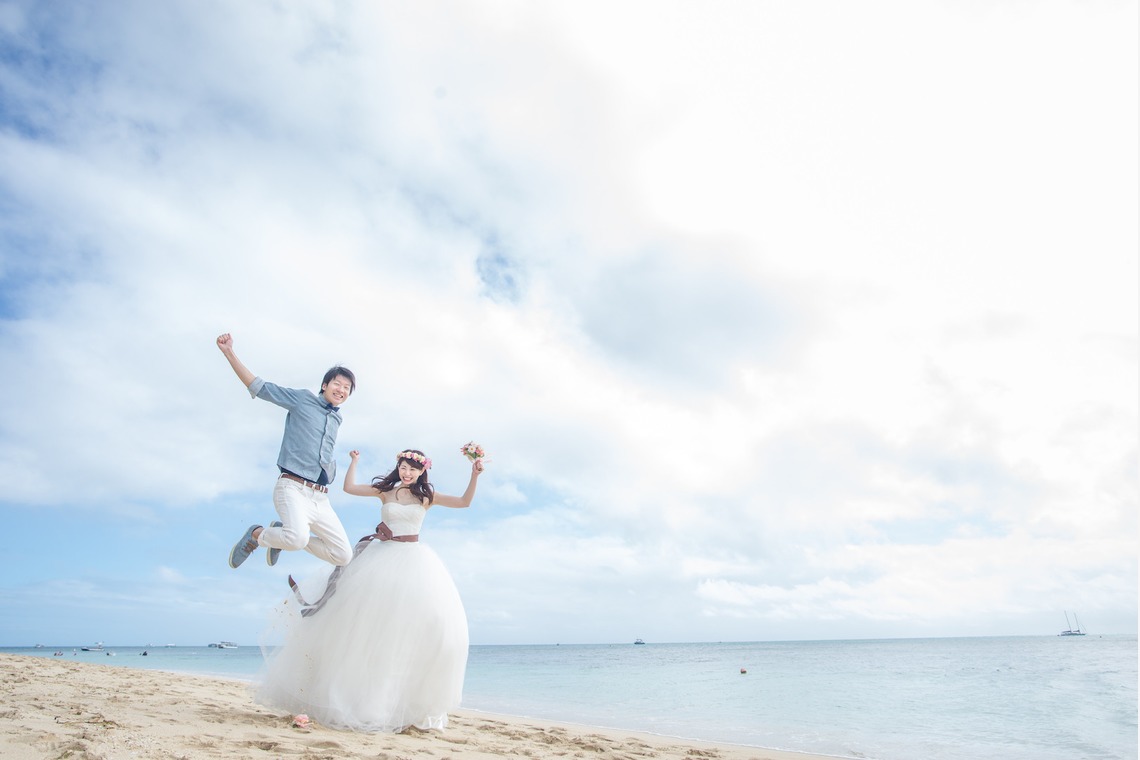 Album of the Location Photo Shoot taken by スマイルケアンズ - Beach wedding photos on Green Island in Cairns