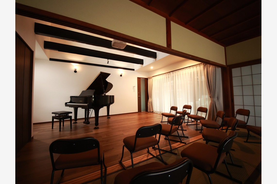 写真屋gonree　阿波根里恵が撮影した写真のアルバム「かえもん旅館」