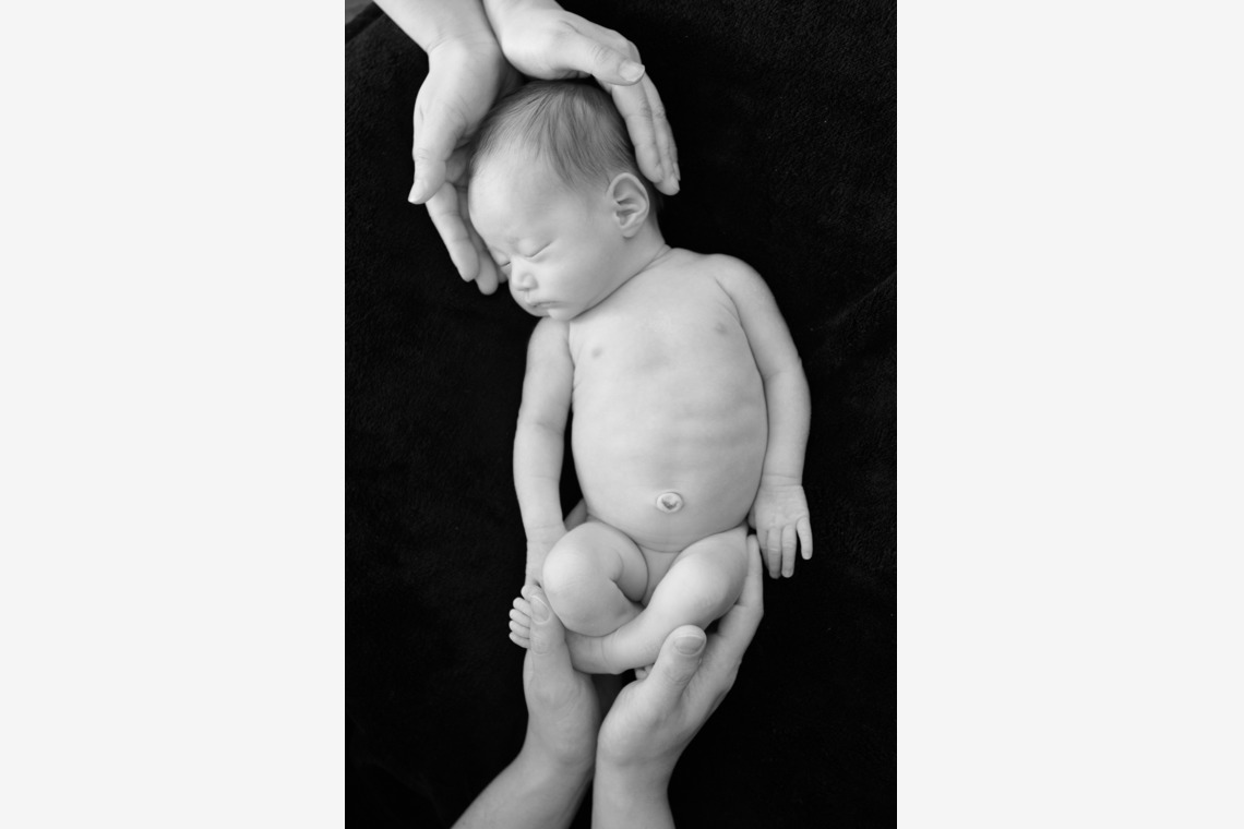 アラタンホヤガが撮影した写真のアルバム「ニューボーンフォト」