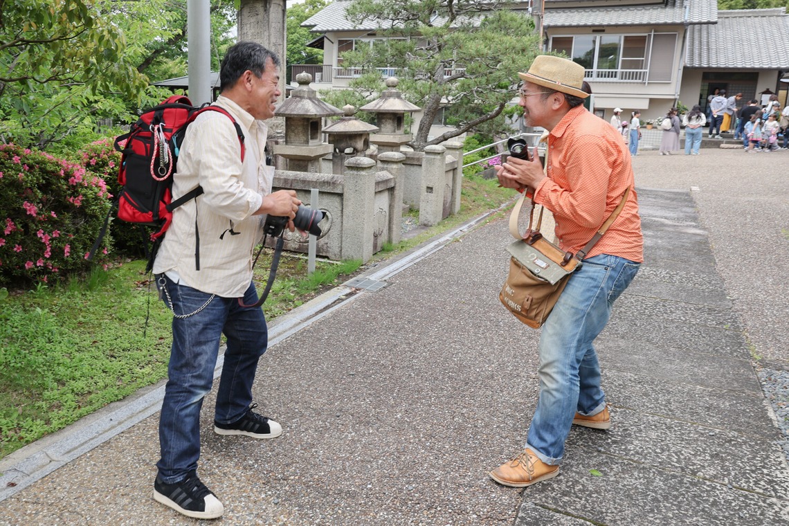 ちずカメラが撮影した「写真家　橘田龍馬さんの子供写真教室の様子」の写真