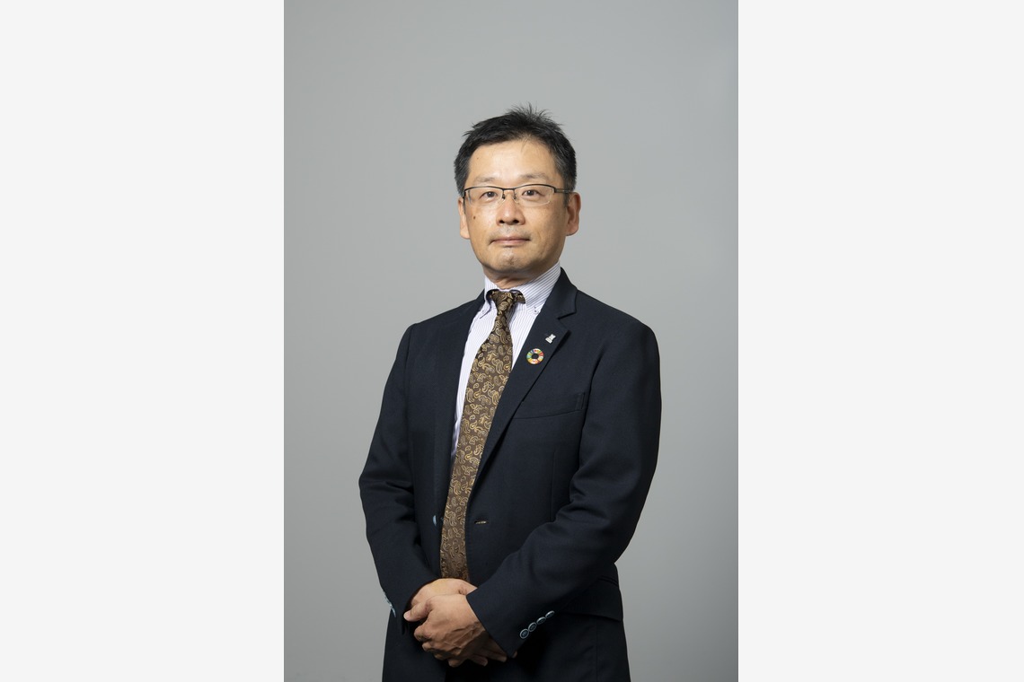 泉田真人が撮影した写真のアルバム「オフィス」