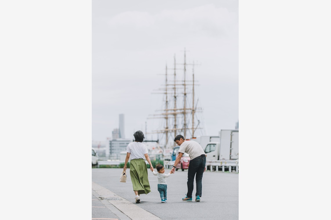 Nobuhiro Toyaが出張撮影した家族写真(キッズ,ベビーフォト)などが写った「ファミリーフォト(屋外)」の家族写真