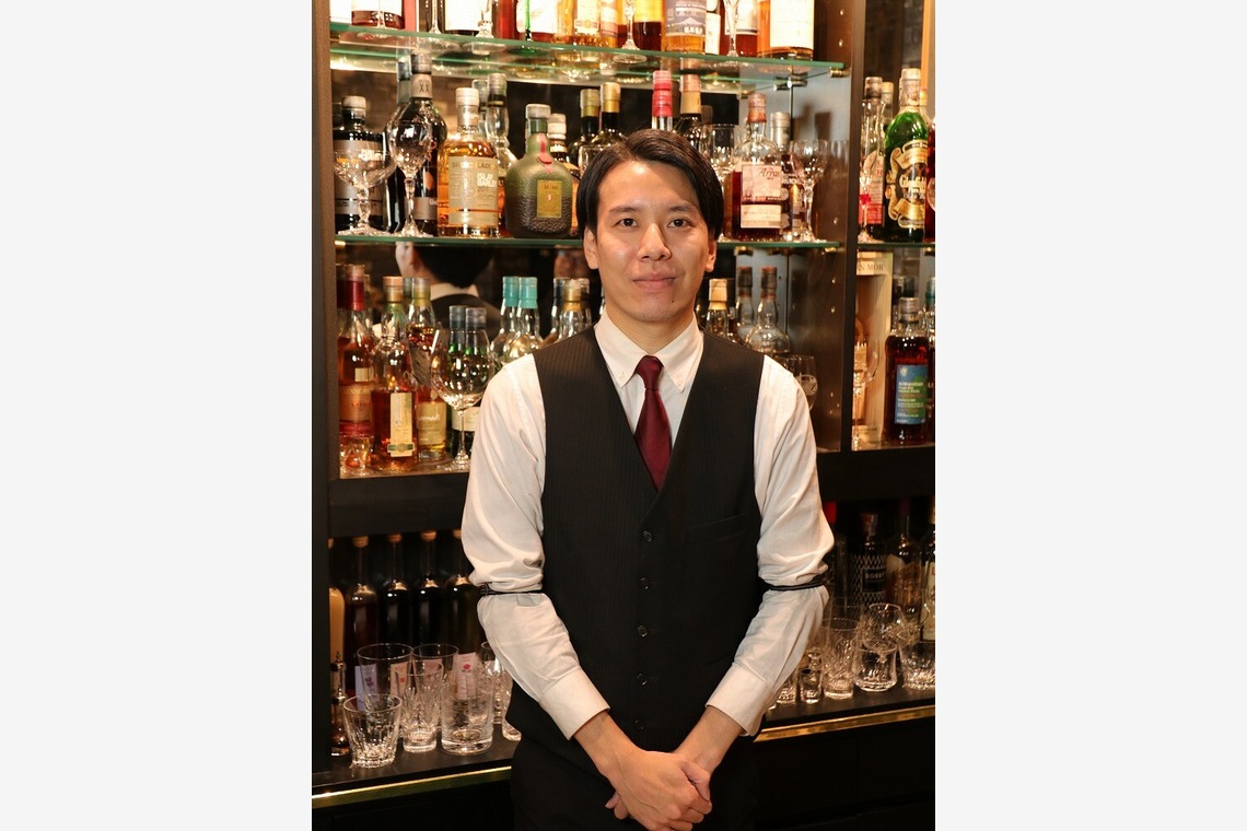 世登理恵が撮影した「飲食店の人物写真」の写真