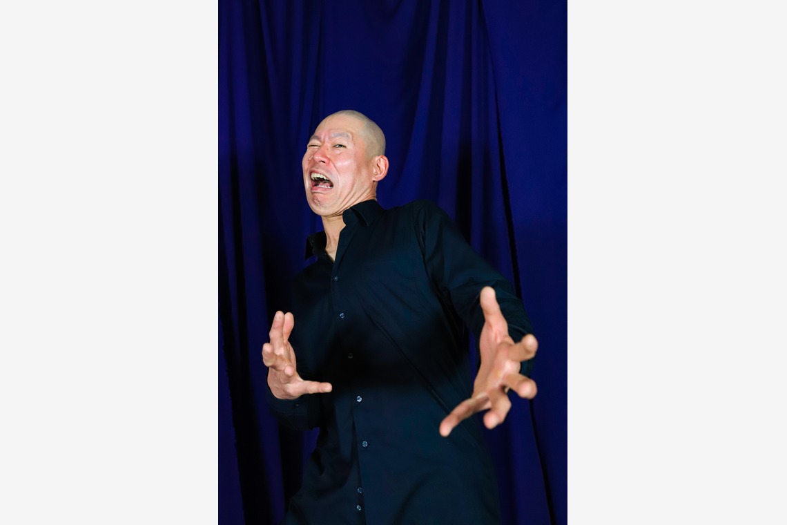 腰山大雅が撮影した「スポーツジム・ワイナリー・ダンスカンパニー」の写真