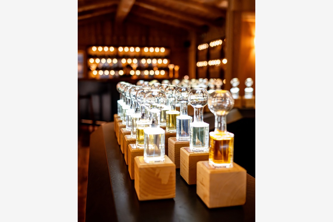 山本浩二が撮影した「日本各地にて乗り物も含めた多様な物撮り実績集」の写真