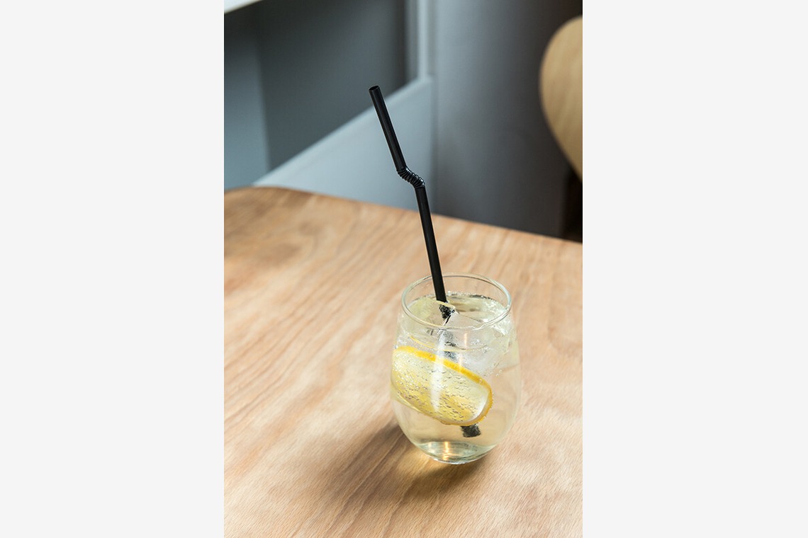 吉田佳央が撮影した写真のアルバム「フード」