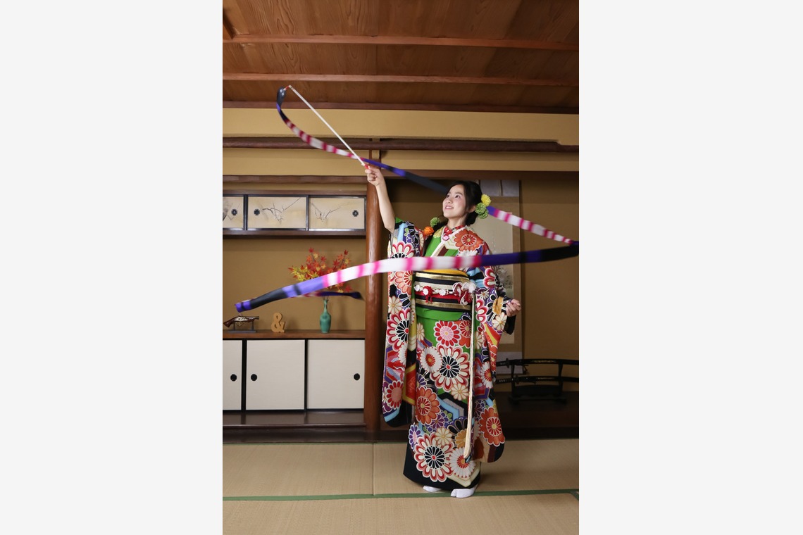 スマイルハンターが出張撮影した家族写真(キッズ,ベビーフォト)などが写った「成人式フォト」の家族写真