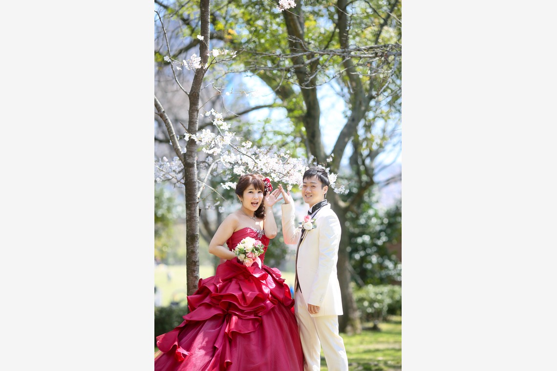 KIKIウェディングが撮影した写真のアルバム「桜と広島城」