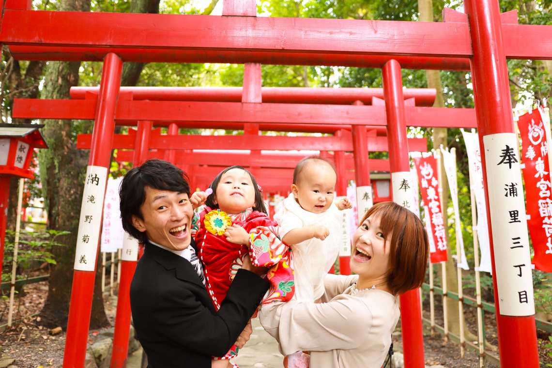 佐多　杏介が出張撮影した家族写真(キッズ,ベビーフォト)などが写った「ポートフォリオ作品ページ一覧」の家族写真