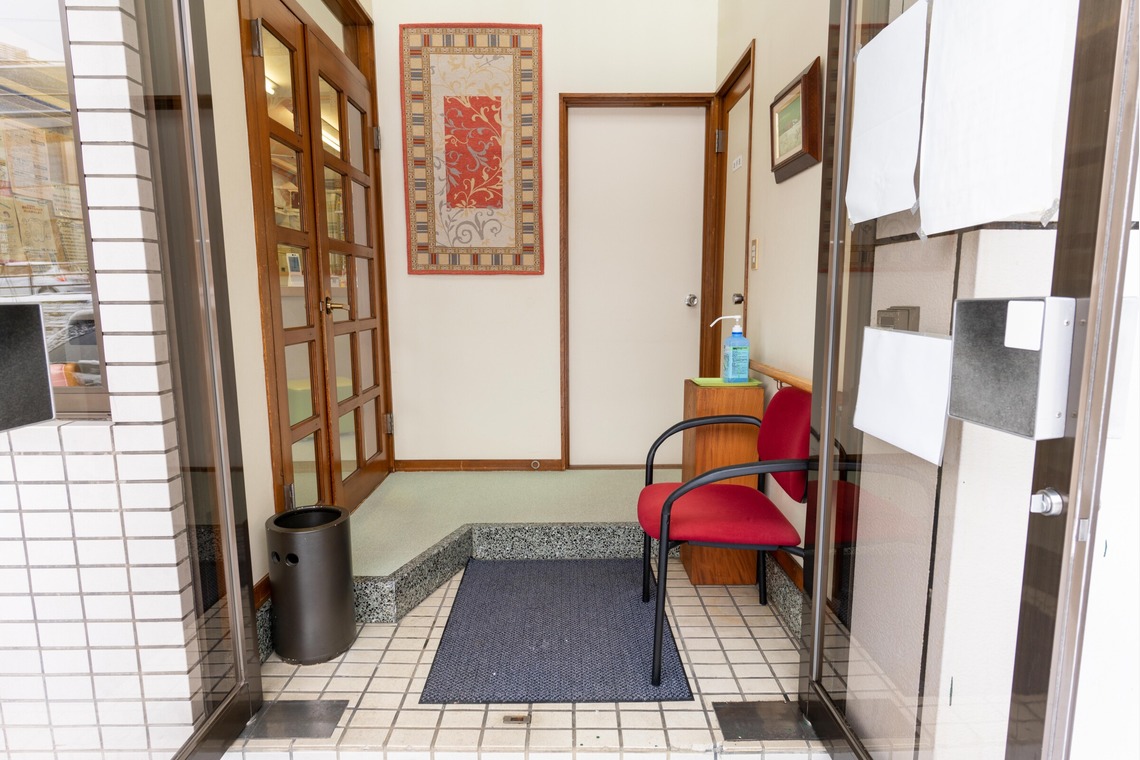 石橋宙大が撮影した「茶畑歯科医院」の写真