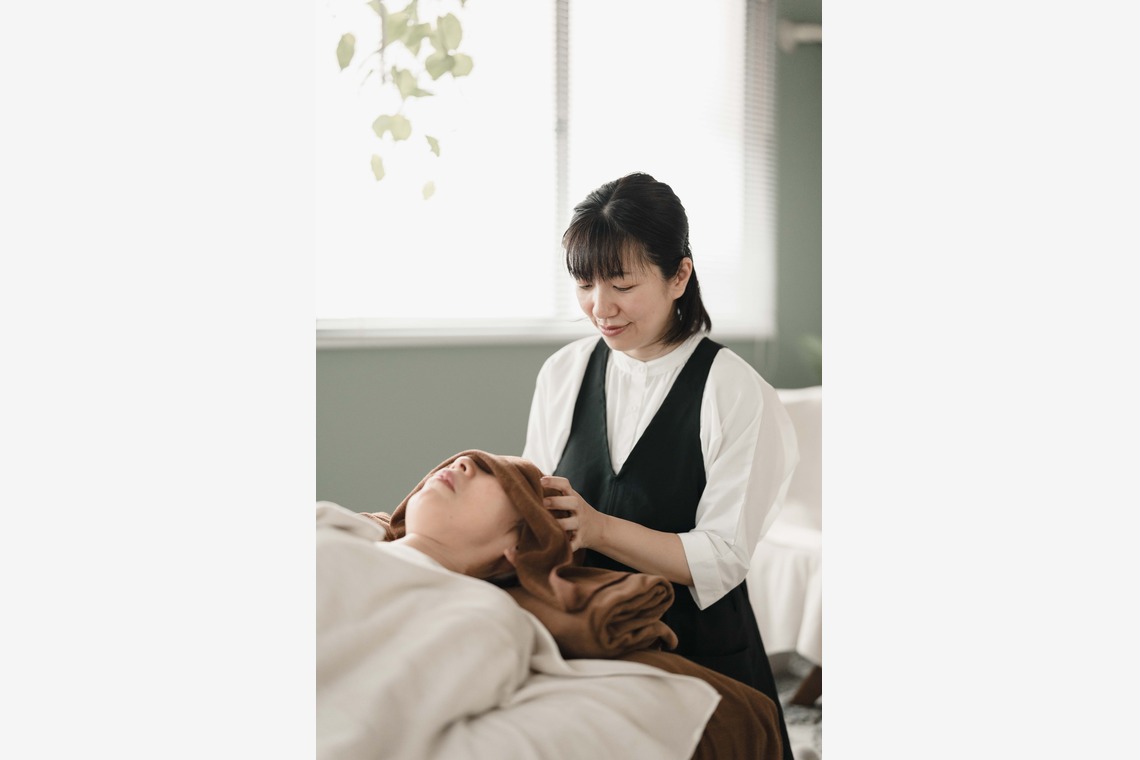 山﨑さと子が撮影した「サロンプロフィール撮影、施術撮影、店舗撮影」の写真