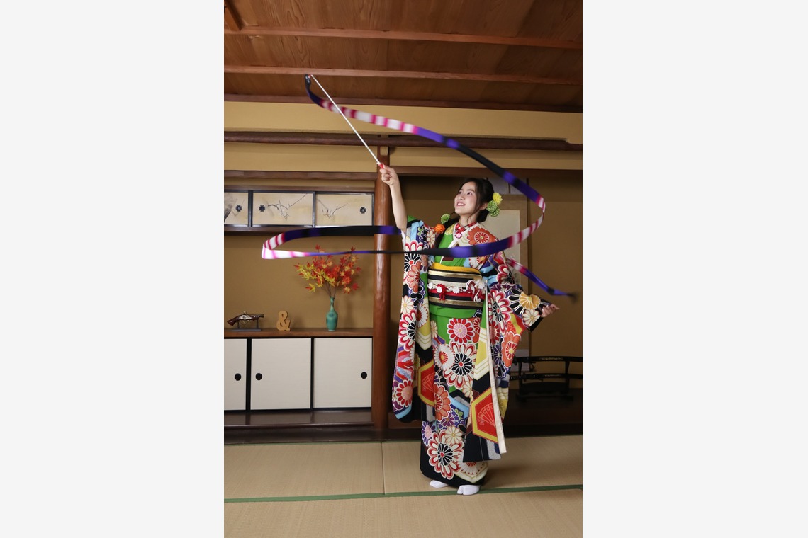 スマイルハンターが出張撮影した家族写真(キッズ,ベビーフォト)などが写った「成人式フォト」の家族写真