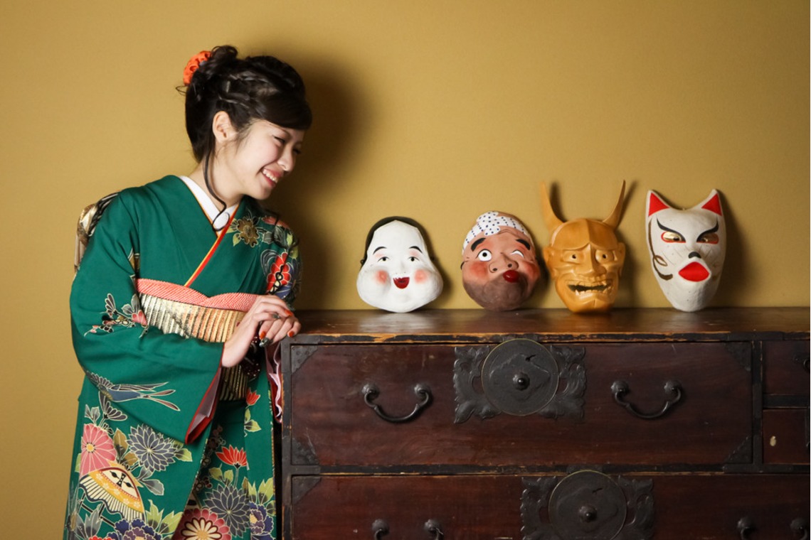 スマイルハンターが出張撮影した家族写真(キッズ,ベビーフォト)などが写った「成人式フォト」の家族写真