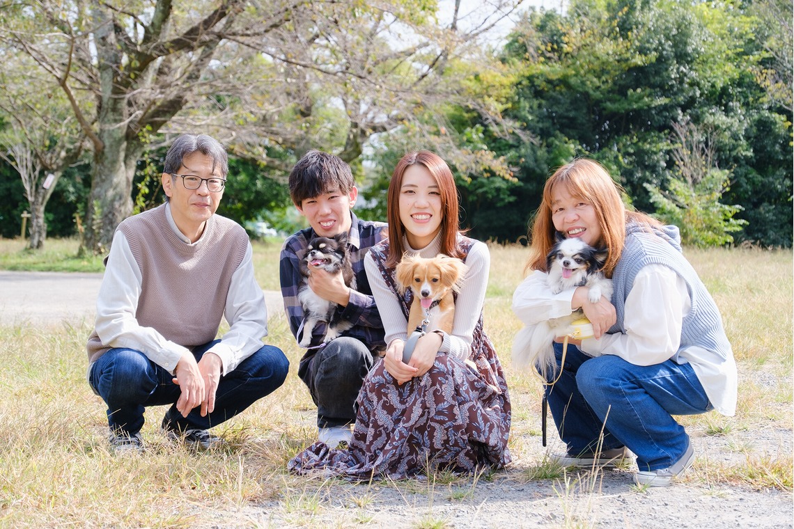 高夏写真店が撮影した家族写真の出張撮影のアルバム「家族写真の撮影」