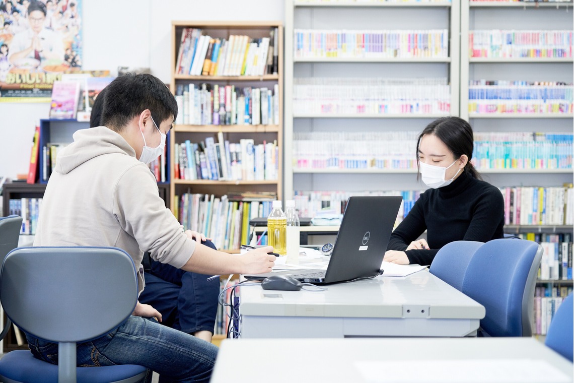 森田寫眞館が撮影した写真のアルバム「専門学校パンフレット」